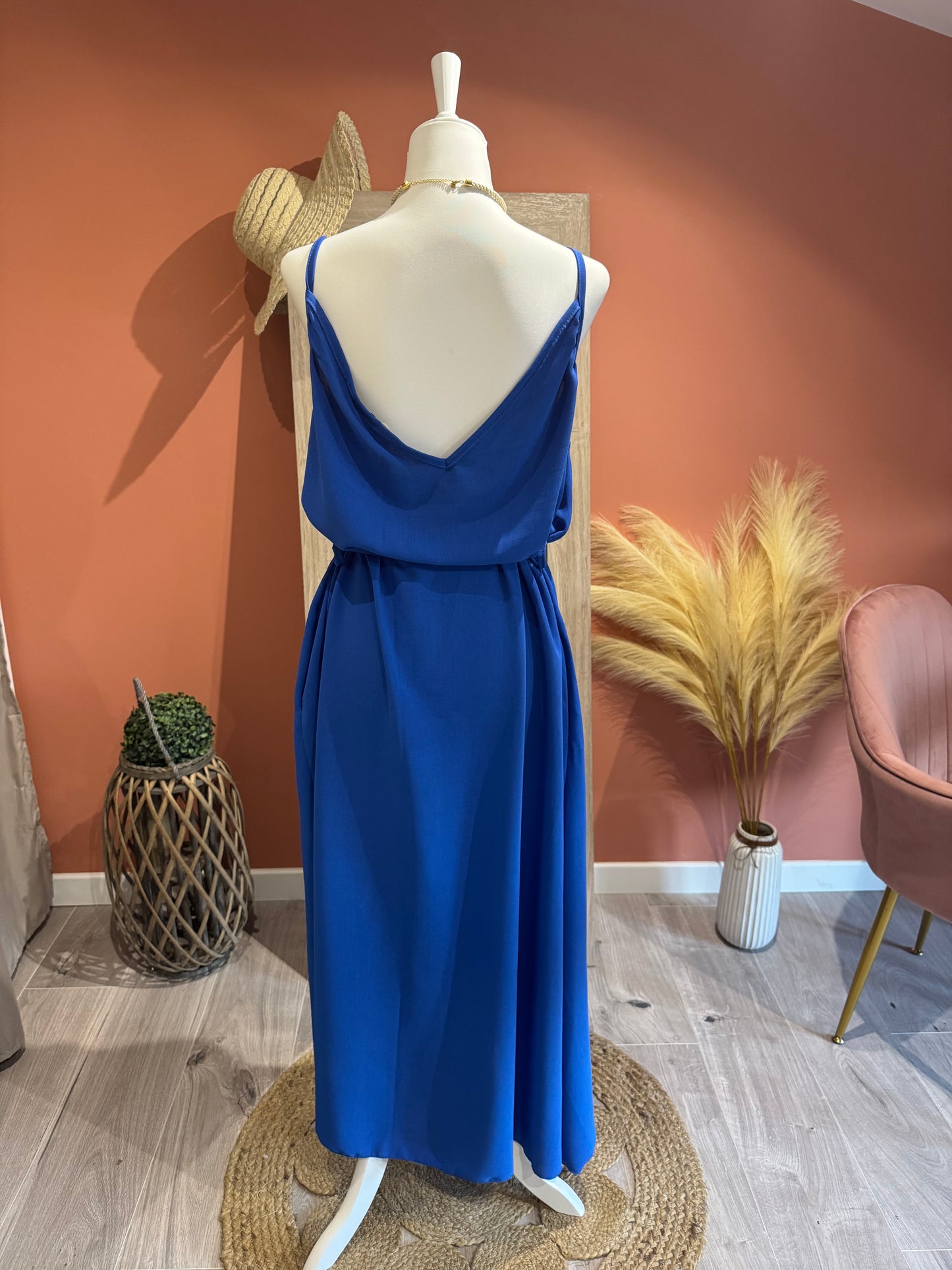 ROBE LONGUE "SISSI" BLEUE A POCHE, CEINTURE ET DOS EN V