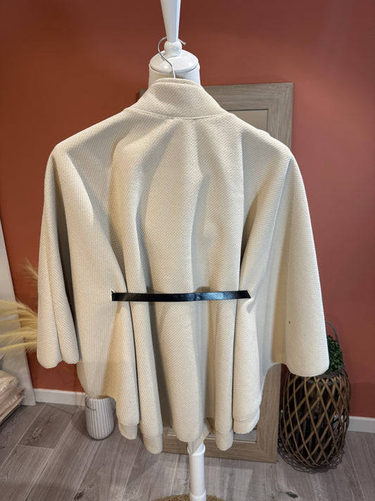 VESTE CAPE  LA PARISIENNE ÉCRU