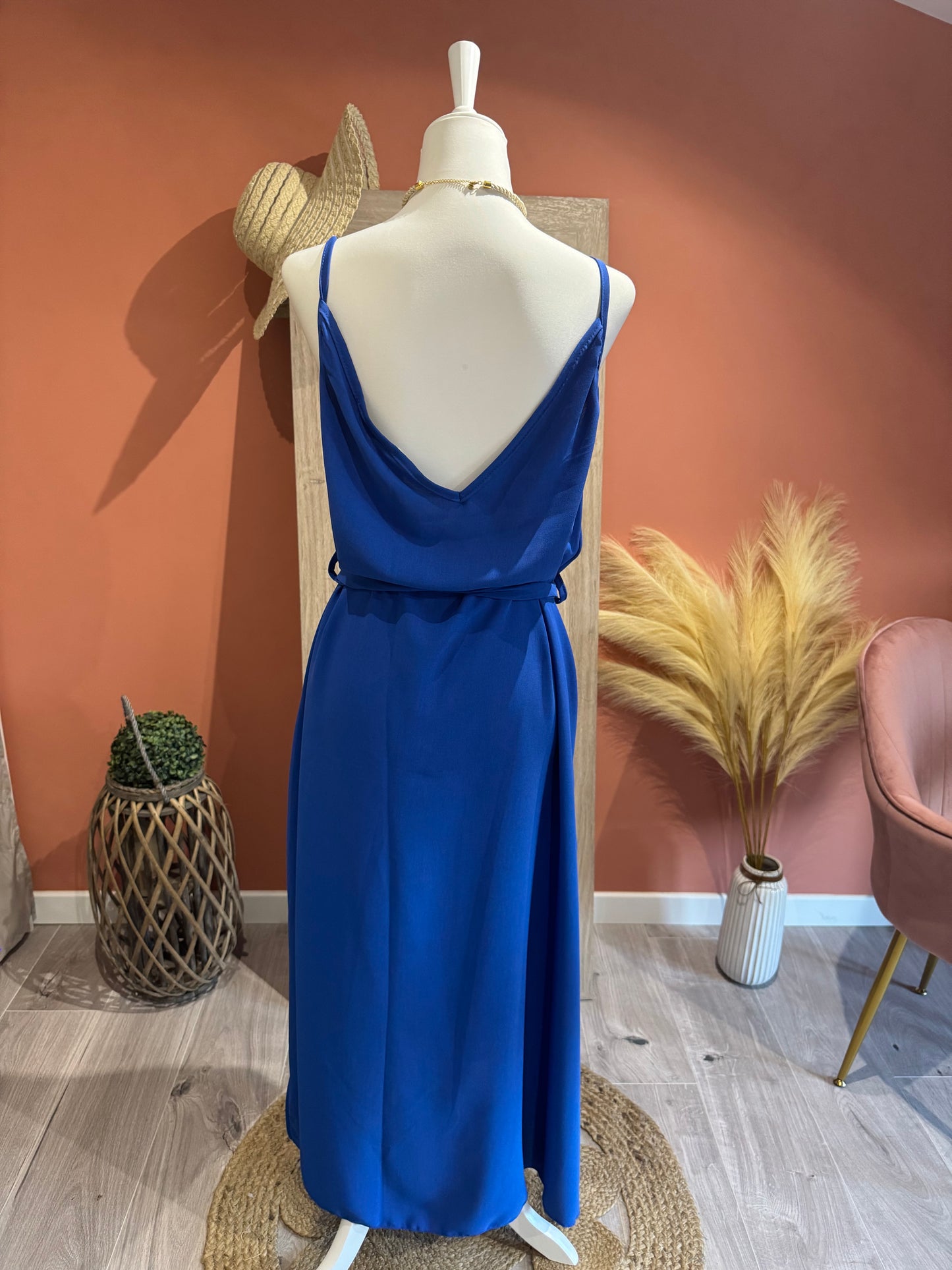 ROBE LONGUE "SISSI" BLEUE A POCHE, CEINTURE ET DOS EN V