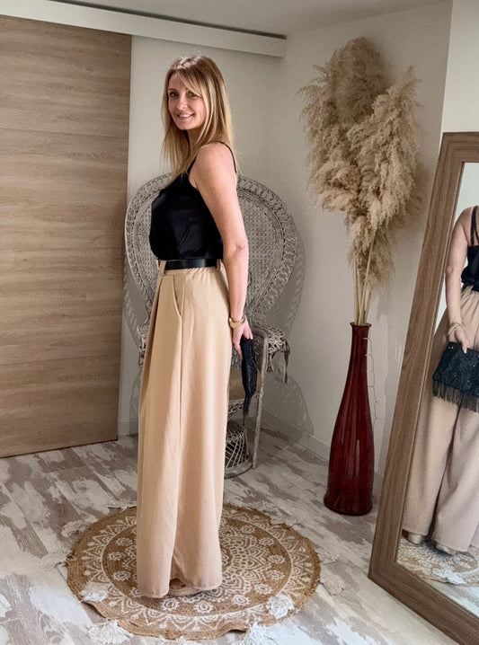 PANTALON "DARLING BEIGE " FLUIDE AVEC CEINTURE NOIRE A BOUCLE DORE