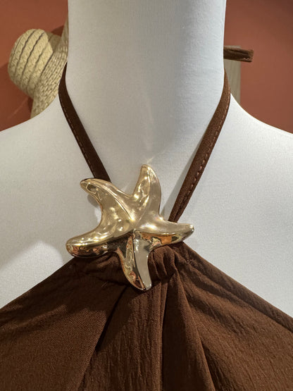 ROBE LONGUE "ETOILE DE MER" MARRON AVEC BIJOU DORE