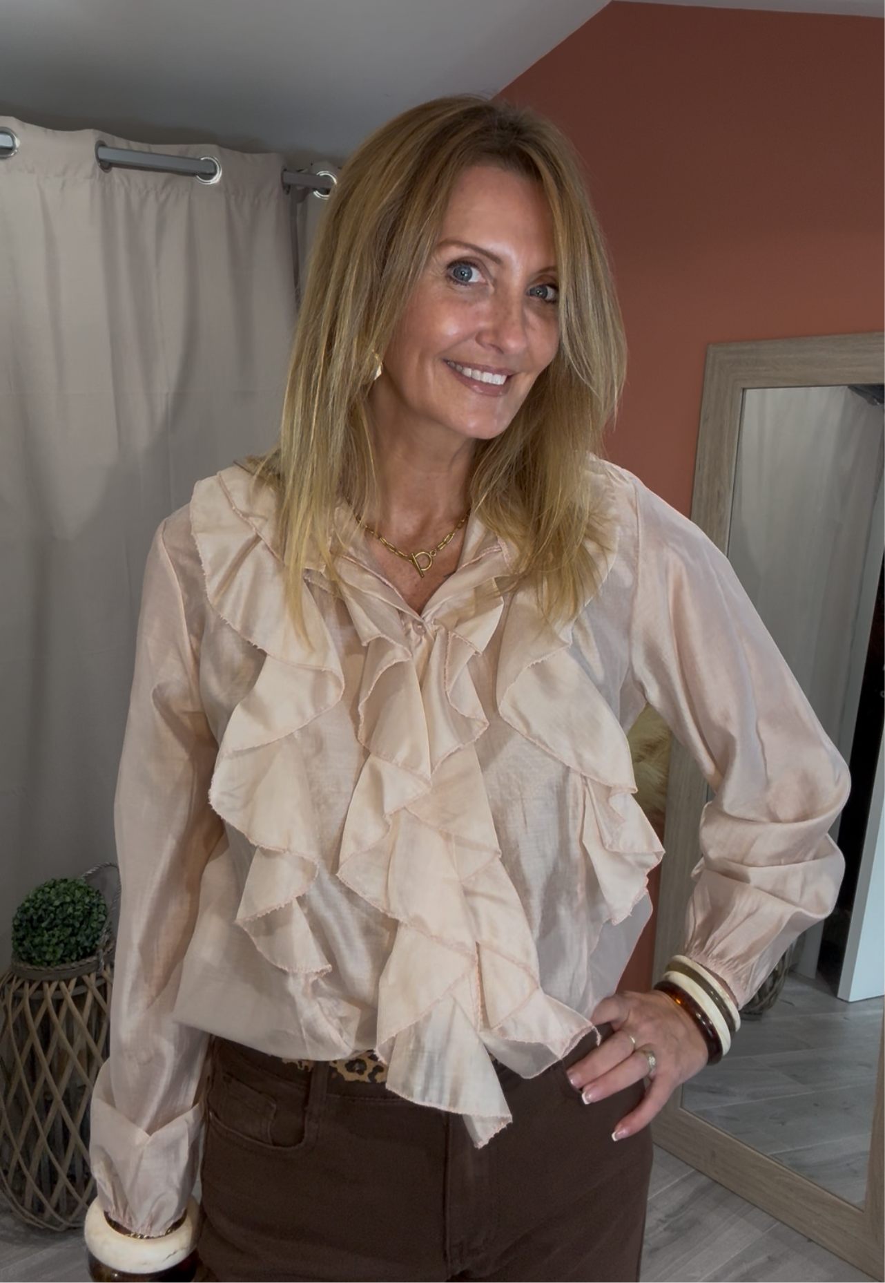 Blouse beige ZORRO à volants