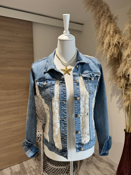 VESTE « GLAM » EN JEAN ET DÉTELLE