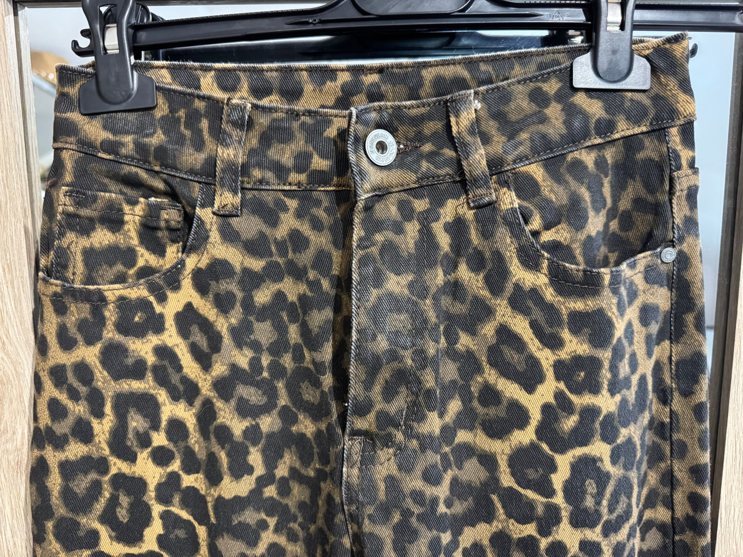 JEAN TIAGO  LEOPARD