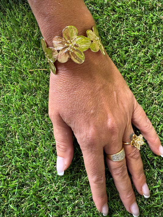 BRACELET "FLEURETTE"EN ACIER INOXYDABLE