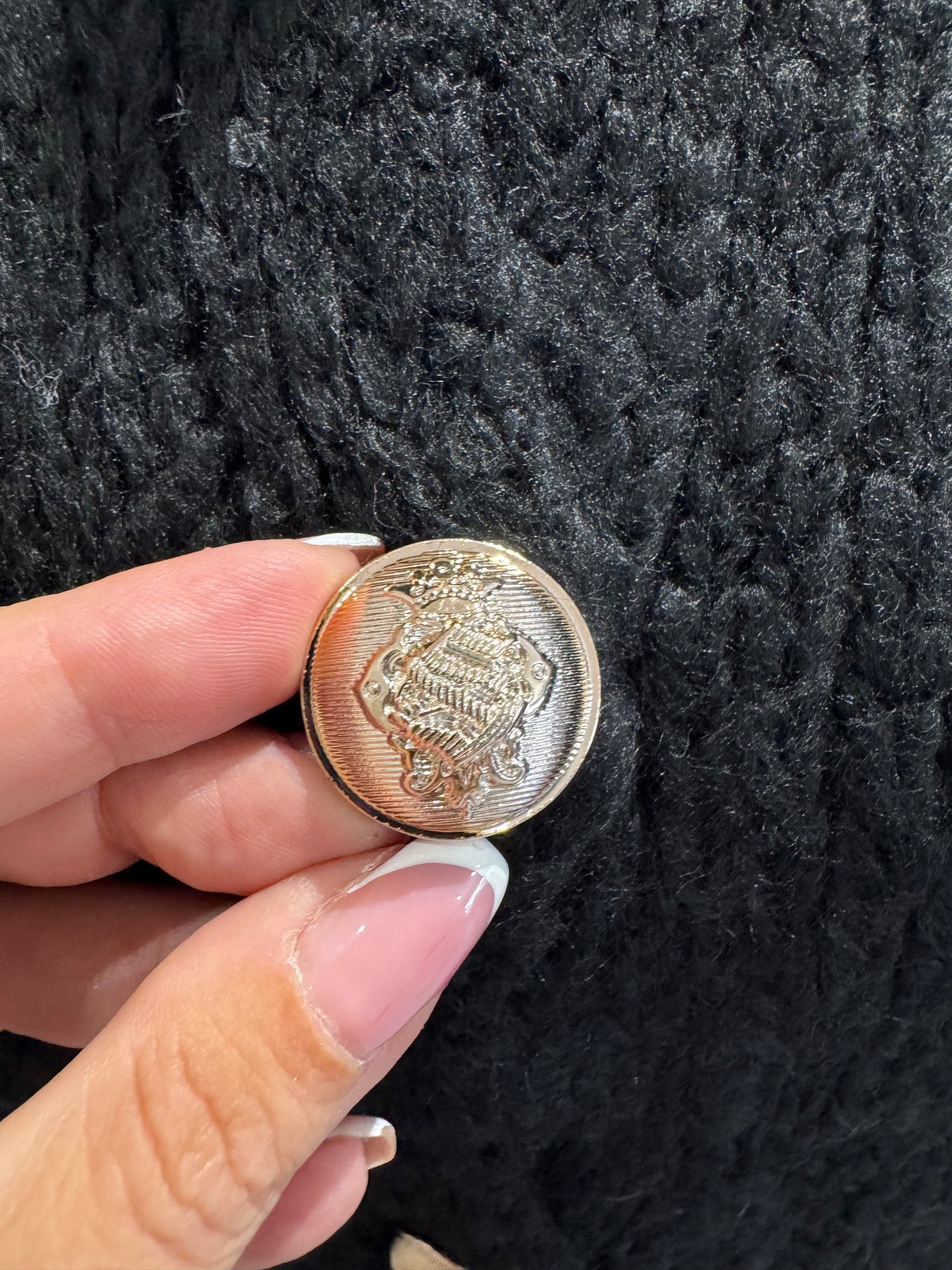 GILET BOUTONNE FLEUFY NOIR