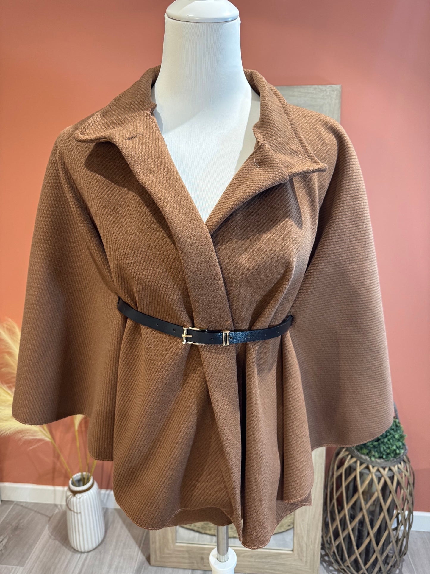 VESTE CAPE LA PARISIENNE MARRON