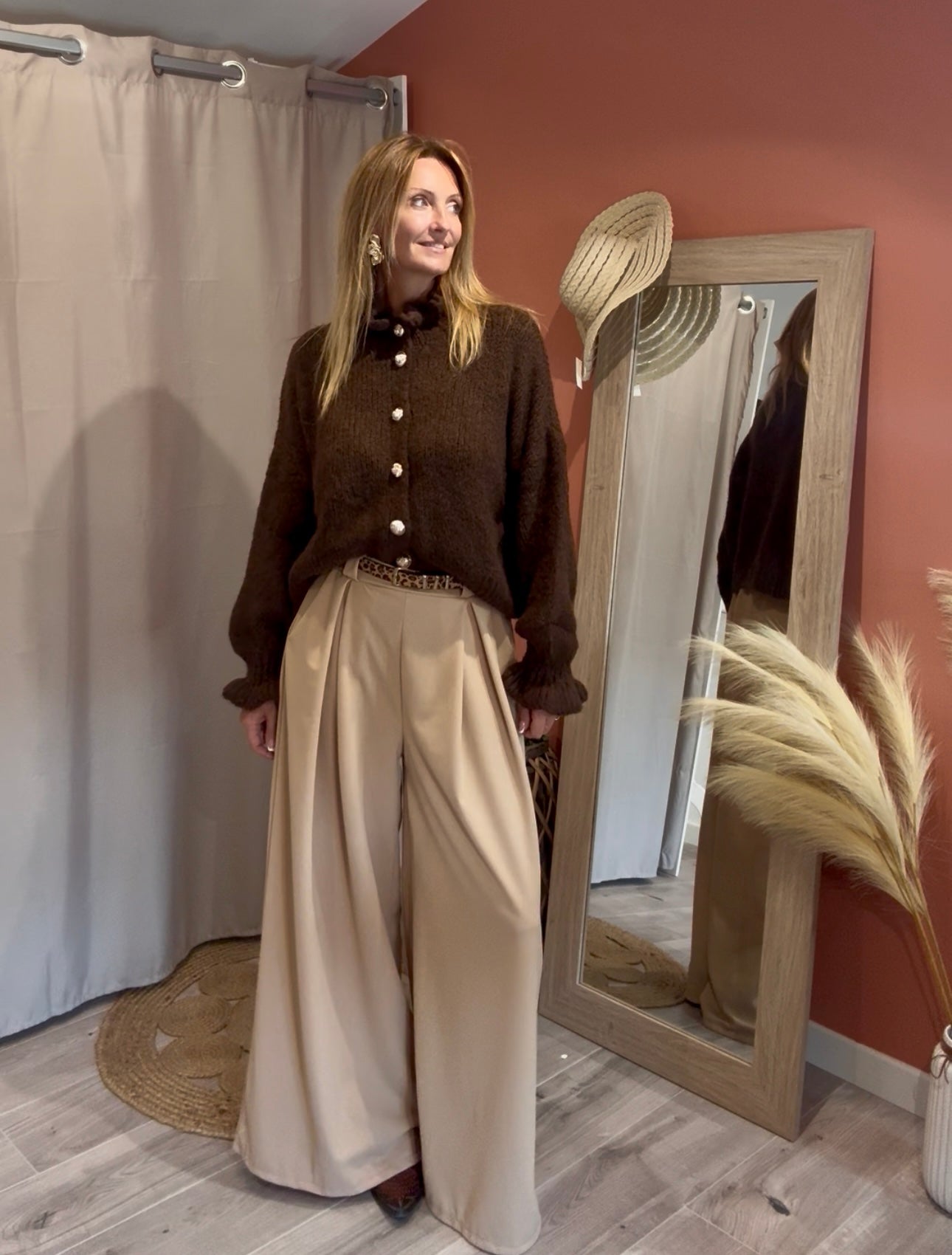 GILET BOUTONNE FLEUFY MARRON