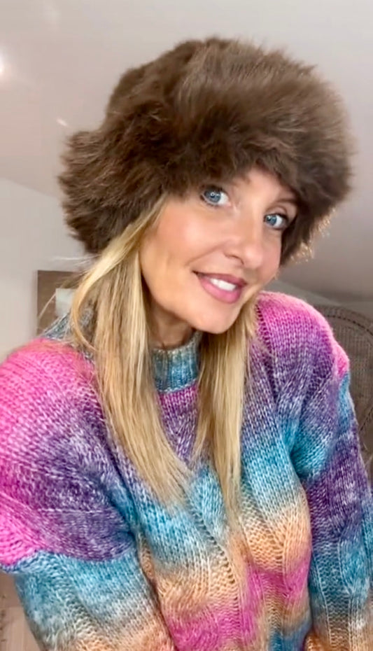 Toque ANASTASIA en fausse fourrure marron