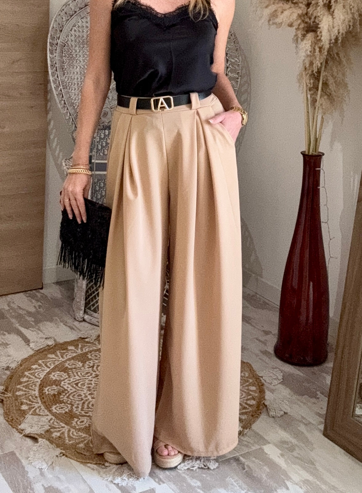 PANTALON "DARLING LEOPARD" FLUIDE AVEC CEINTURE NOIRE A BOUCLE DOREE