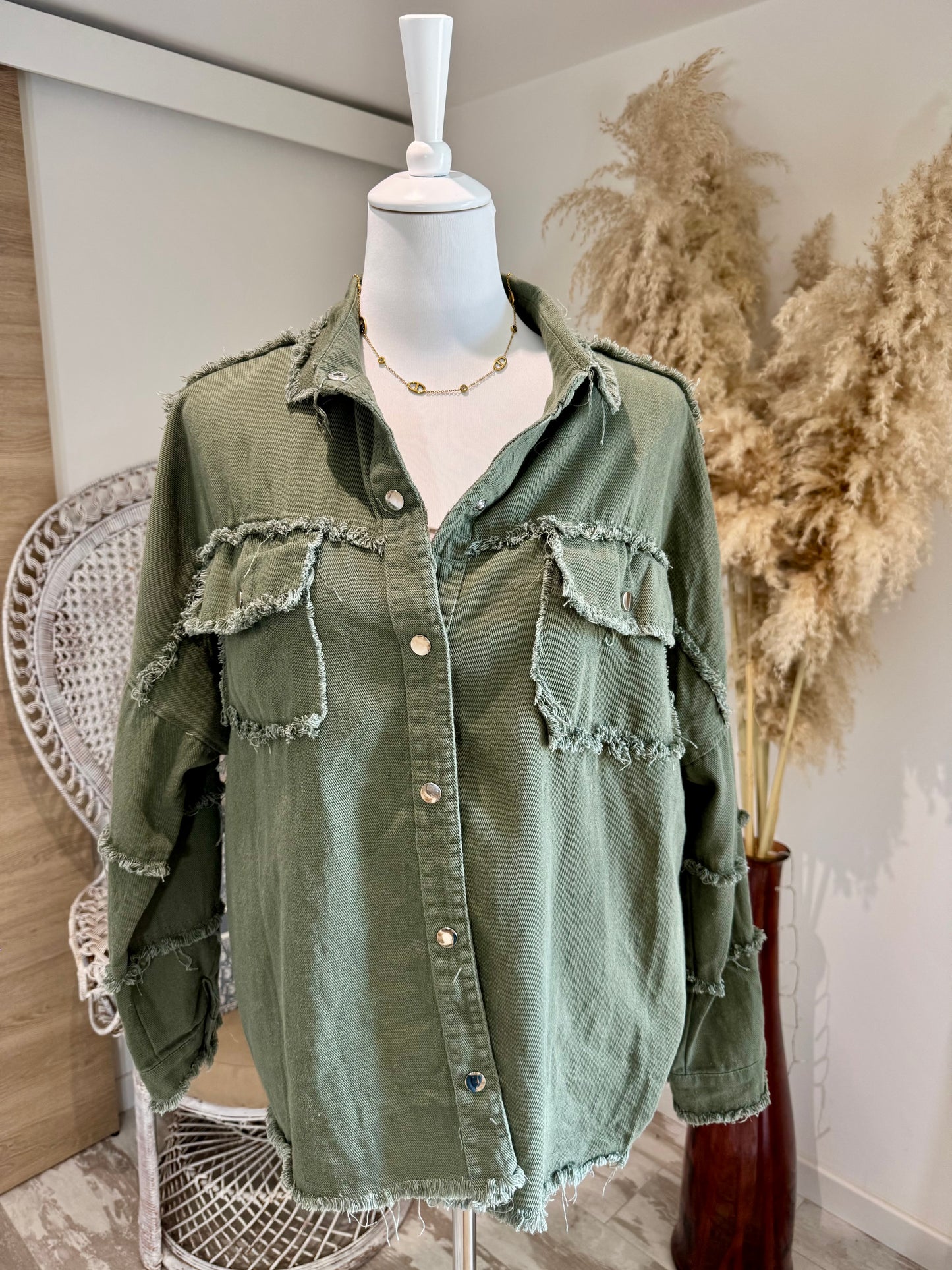 CHEMISE "POCAHONTAS" EN JEAN KAKI EFFILOCHÉE DOS INDIEN