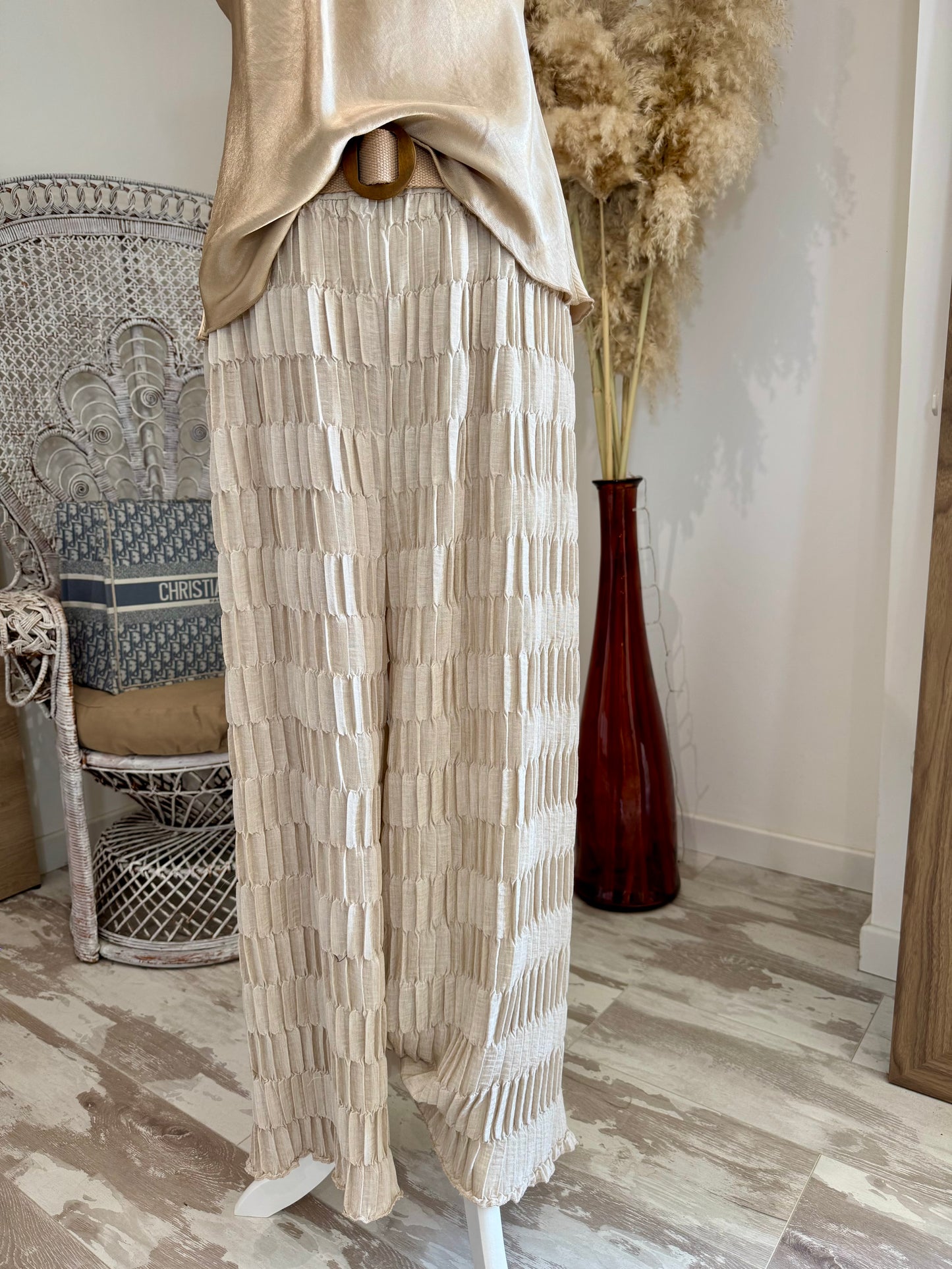 PANTALON FLUIDE GAUFRE "SANDY" AVEC CEINTURE BEIGE ANNEAU DE BOIS