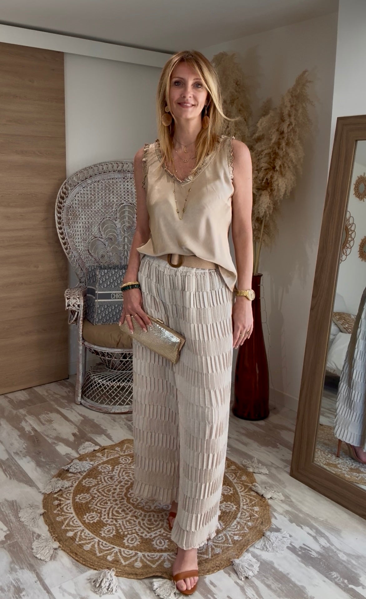 PANTALON FLUIDE GAUFRE "SANDY" AVEC CEINTURE BEIGE ANNEAU DE BOIS