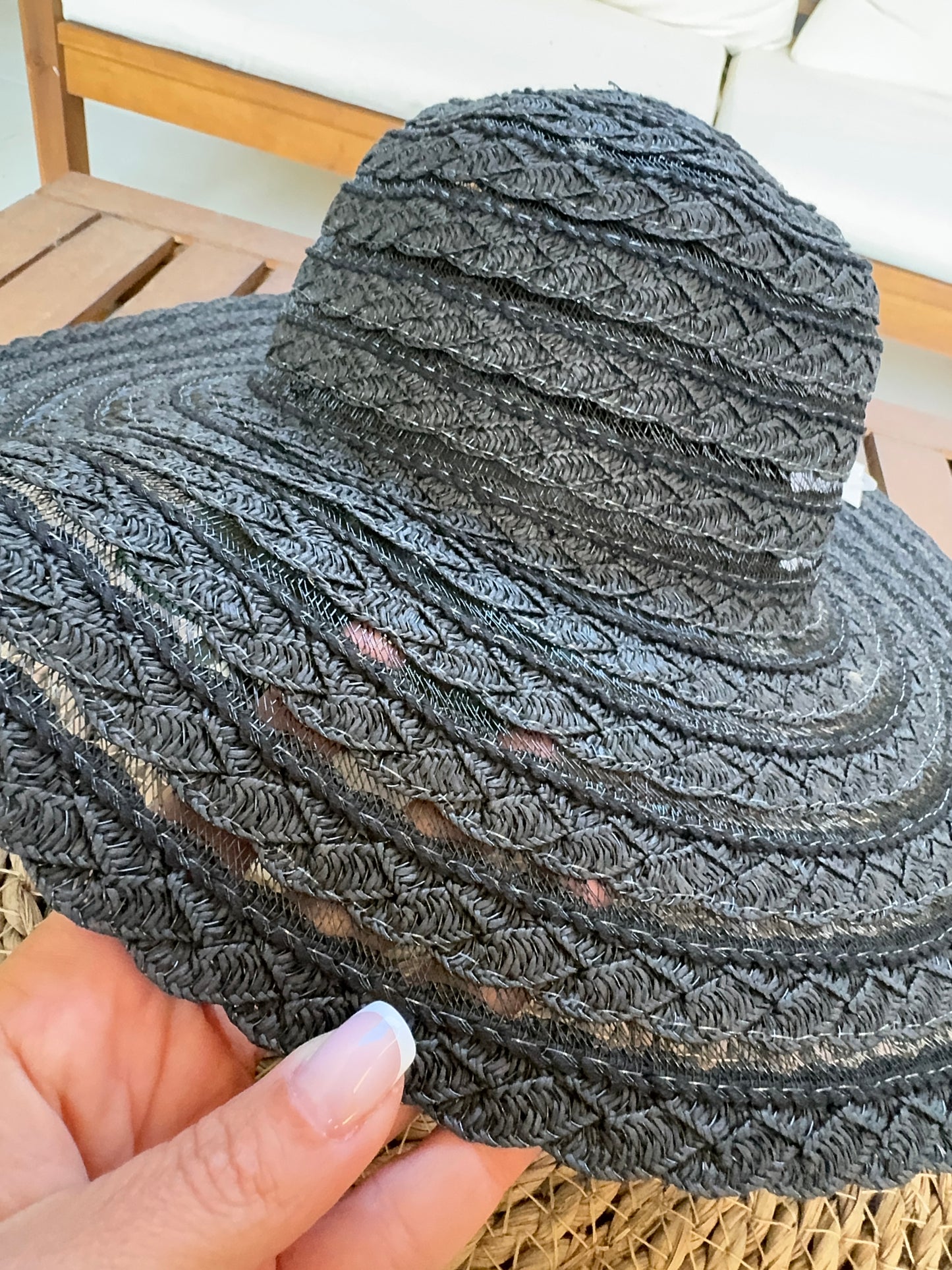 CAPELINE NOIRE REGLABLE " CALYPSO"